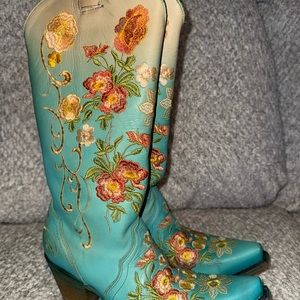 Corral Brand, Blue Heeled Boots with Floral Embroidery